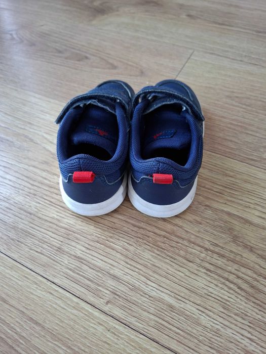 Adidasy 26 chłopiec