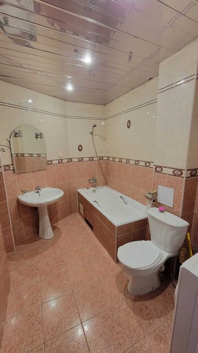 Тимошенко 13А, Левка Лукьяненко 13А