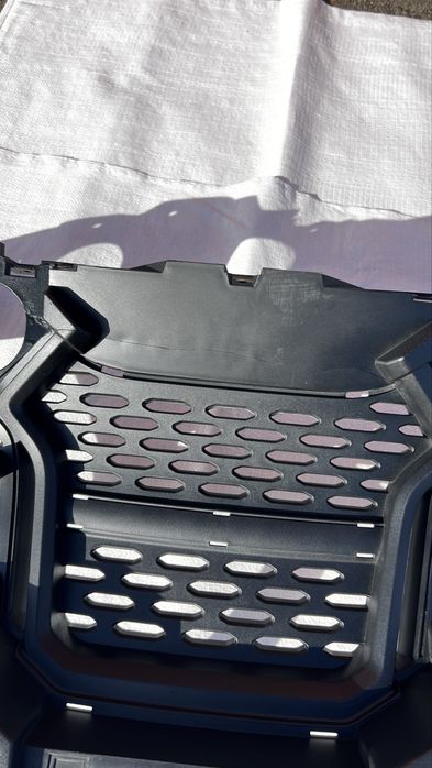 Передня решітка (грати) на  ATV LINHAI M550 / M565 / M570 / M750