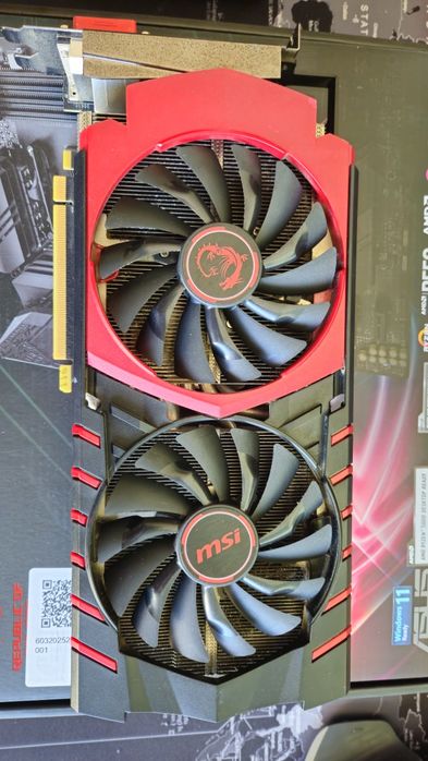 Defective AMD 390X Graphics Card436900160131584001