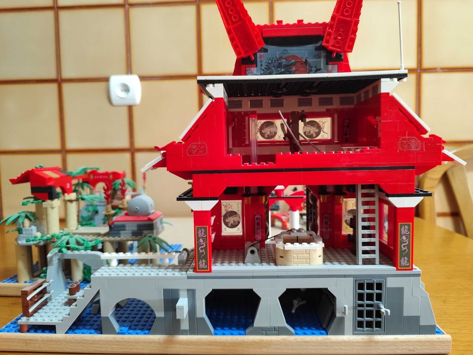Vendo 2 sets de legos comprados no Lidl + 1 do Aliexpress.