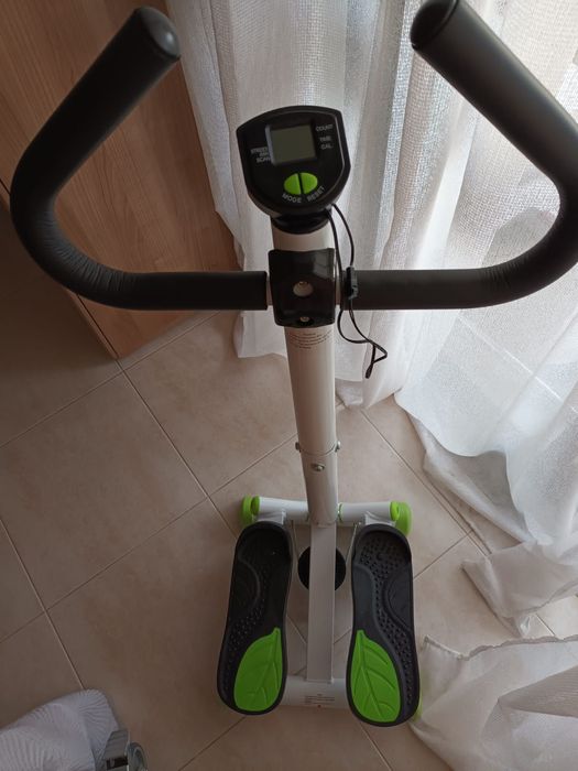 Step para fisioterapia com pouco uso