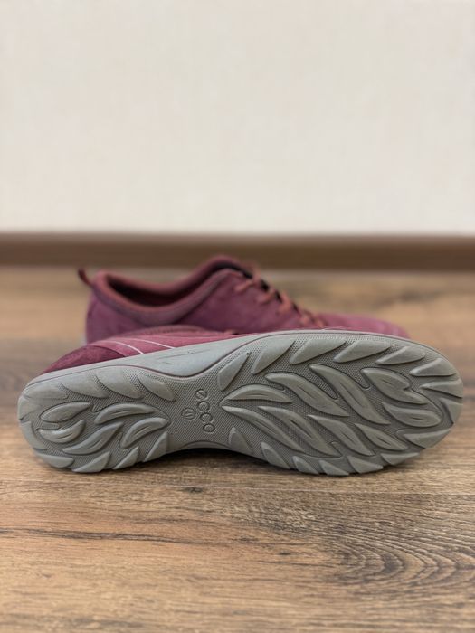 Продам кросівки ECCO