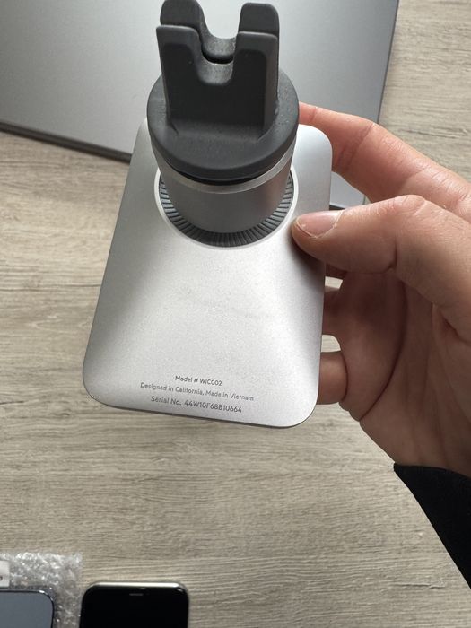 Belkin Cat Vent Mount with Magsafe тримач для авто iPhone