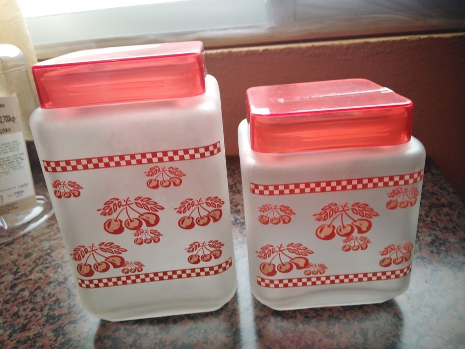 Vários artigos em loiça