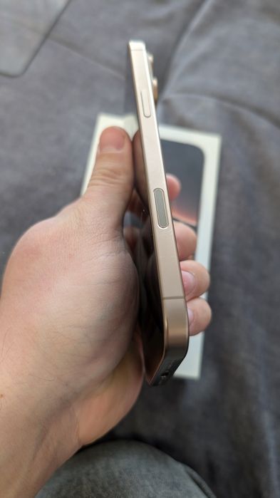 Смартфон Iphone 16 pro max 512gb titanium desert, ідеал