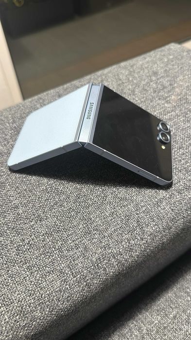 Samsung Galaxy Z Flip6 512GB + 12GB Azul