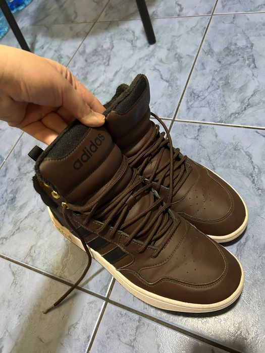 Чоловічі зимові кросівки Adidas Hoops 3.0 Mid WTR