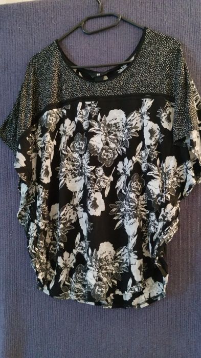 Bluzka z motywem kwiatowym  100% wiskoza