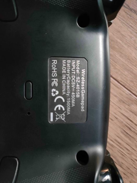 Bezprzewodowy Pad Kontroler RGB Hall Effect PS4 / PC / Switch / iOS / Android