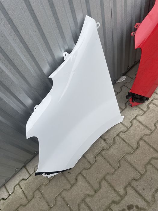 Blotnik lewy przód przedni bialy czerwony Master IV 19-