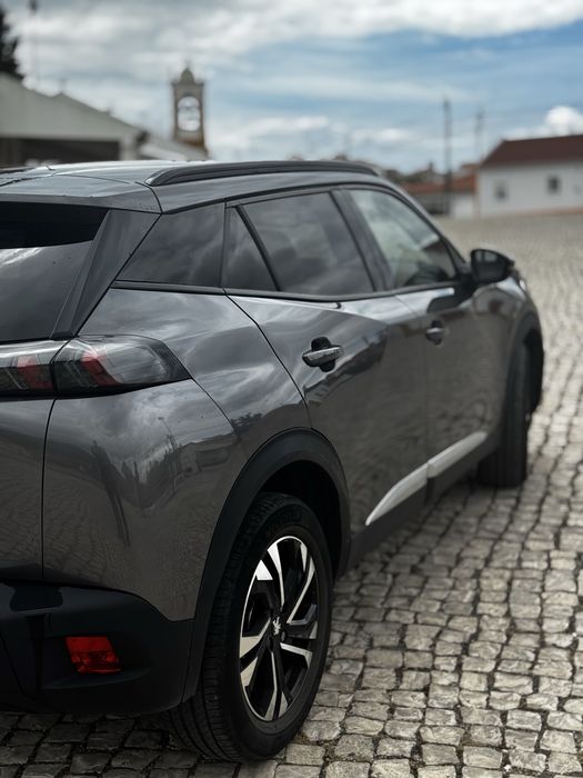 Peugeot 2008 1.5 130cv com poucos Quilómetros