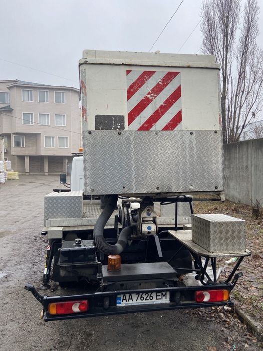 Вишка, Nissan Cabstar