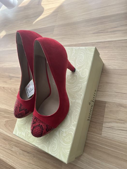 Buty czerwone 37