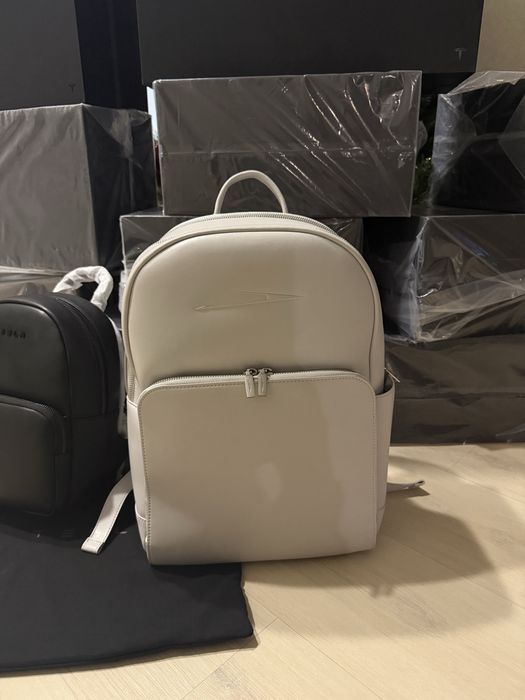 Рюкзак Tesla новий оригінал