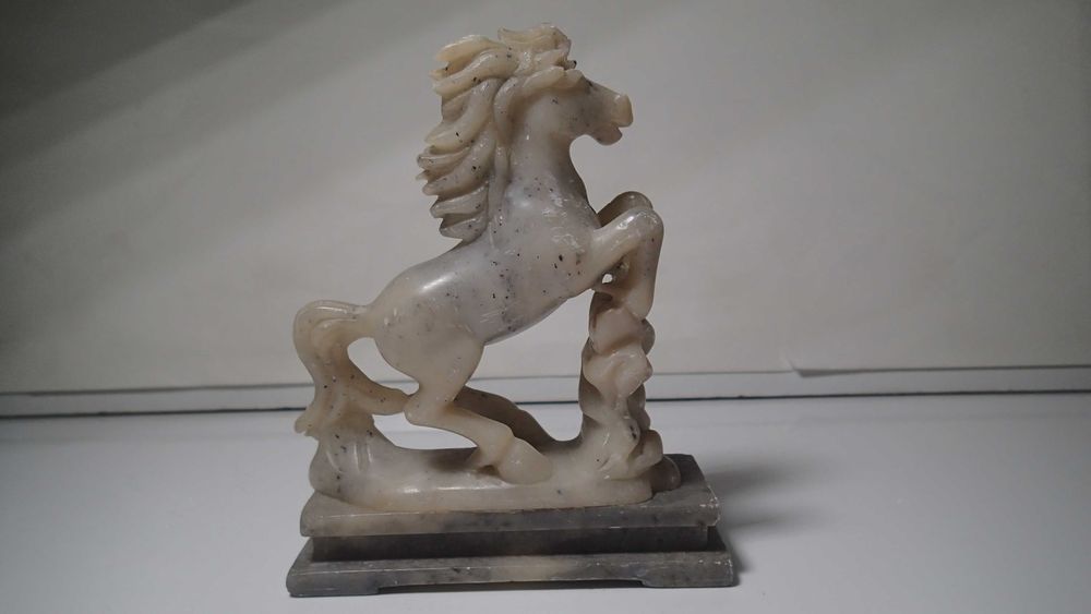 Estatueta de Cavalo em Pedra