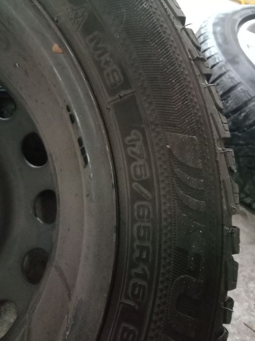 Диски R15 з резиною 175/65 зима