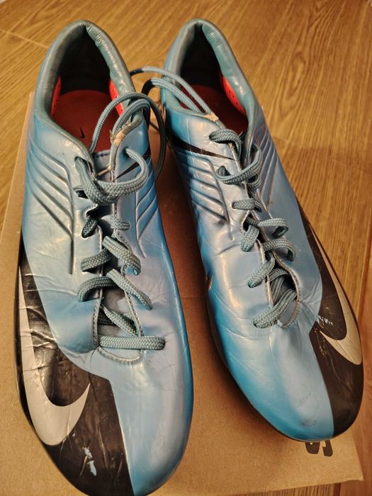 Korki Mercurial Nike, 42 do piłki nożnej.