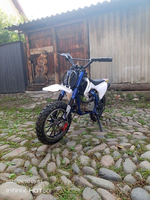 Продам дитячу моторку