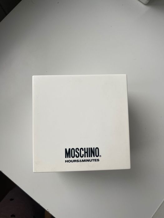 Часи Moschino 41404