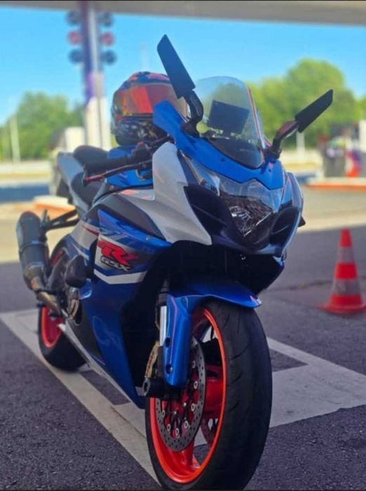 Suzuki gsxr L2 1000