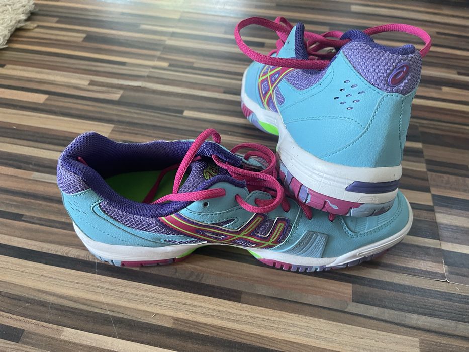Buty adidasy Asics nowe  kolor jak na foto