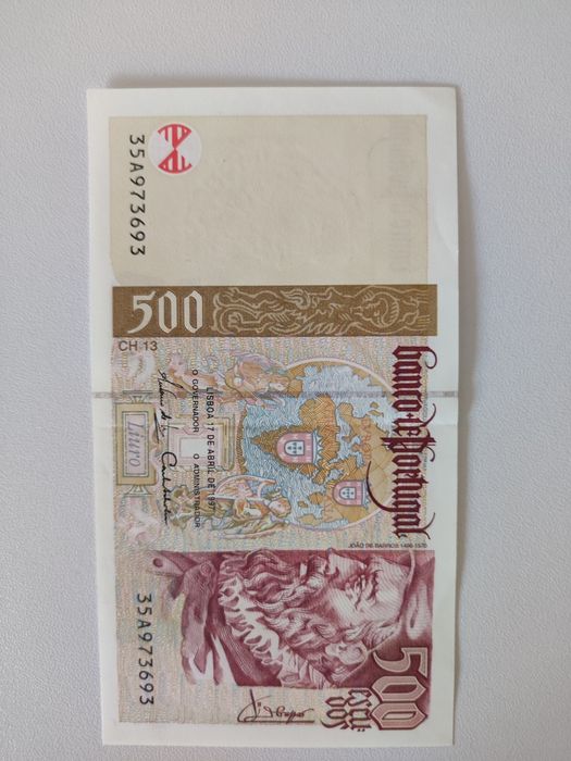 Nota de 500 escudos em excelente estado