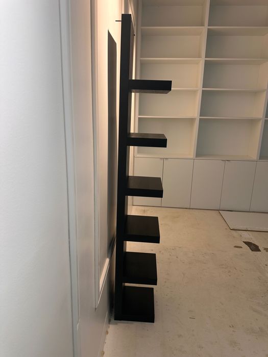 Estante suspensa IKEA em bom estado