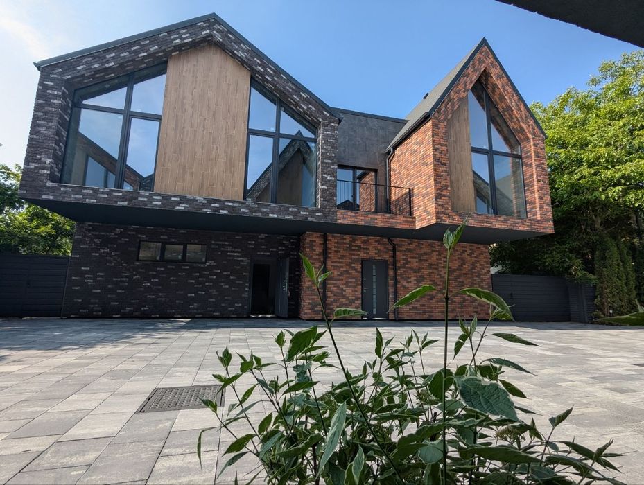 Сучасний Таунхаус в центрі Ірпеня