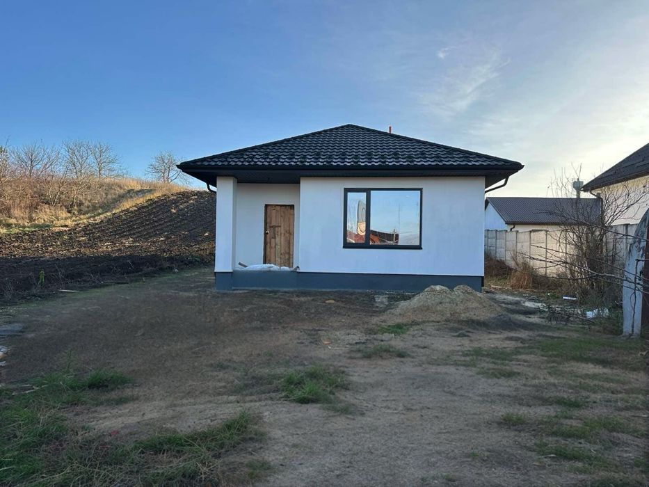 Новий будинок біля міста