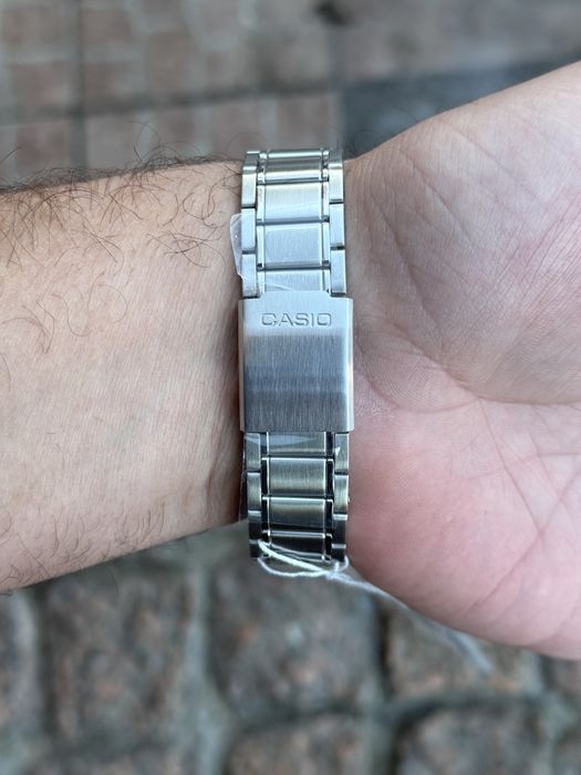 Новий Оригінальний чоловічий годинник Casio mtp-v300D часи касіо