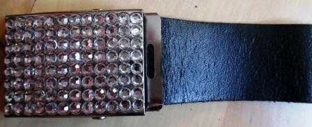 Efektowy pasek z klamrą