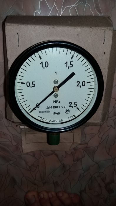 Манометр ДМ 1001 У2  2.5 МРа