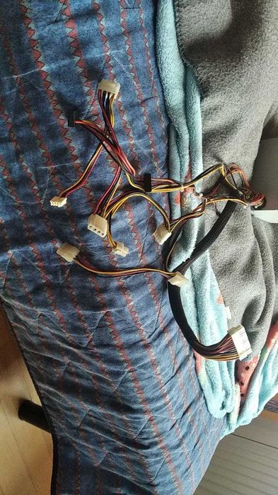 Продам Блок-Живлення Chieftec 370W