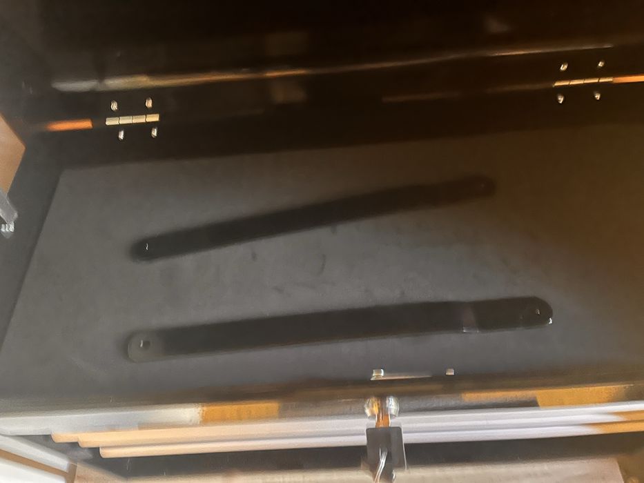 Szafka narzedziowa na kluczyk