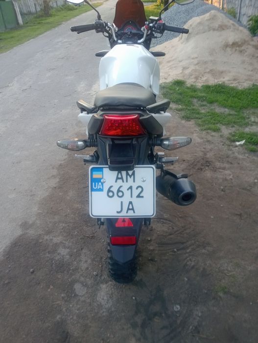 Мотоцикл Lifan kp 200