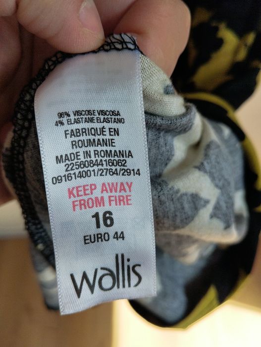 Sukienka z wiskozy z przewiązaniem r.40/42/44 Wallis Petite