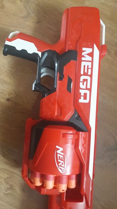 Karabin wyrzutnia Nerf Mega Rotofury