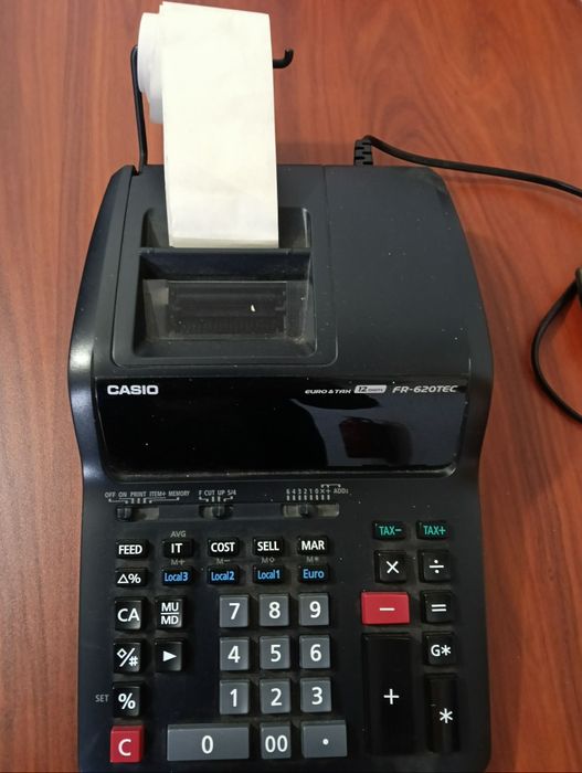 Máquina de calcular Casio com rolo