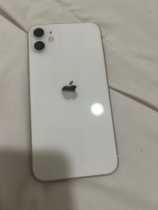 iPhone 11 Starlight 128GB