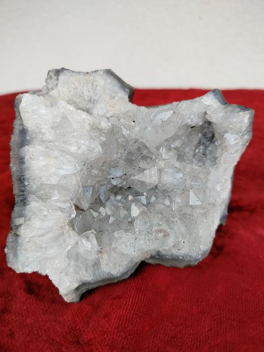 Ametyst duza geoda ametystowa mineral