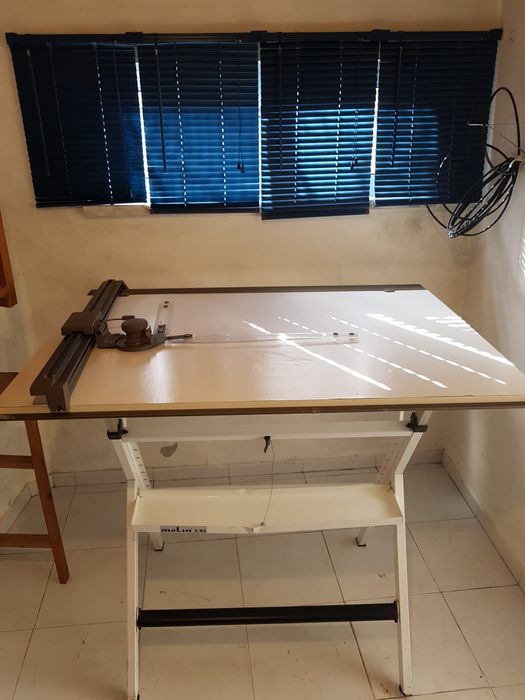 Estirador de desenho Molin