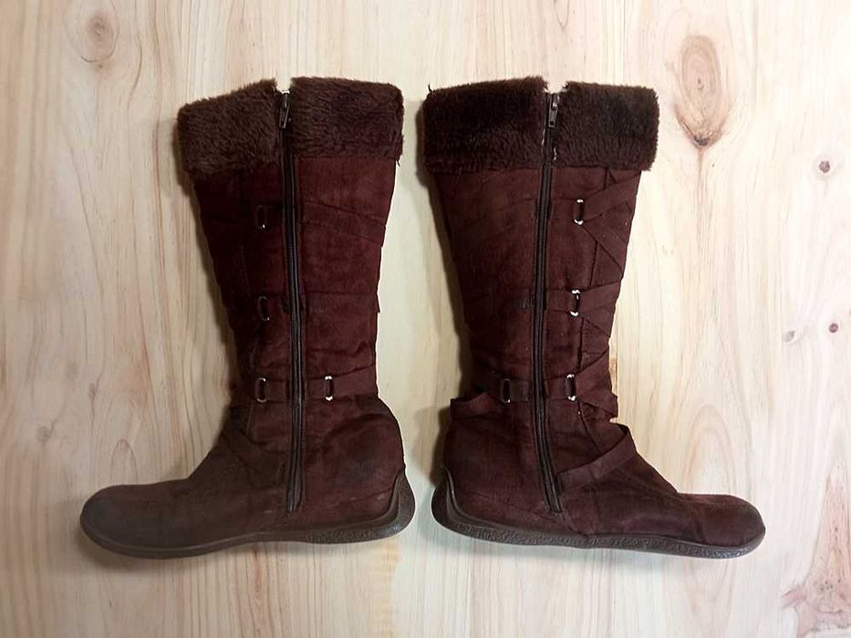 Botas De Cano Alto - Tamanho 38