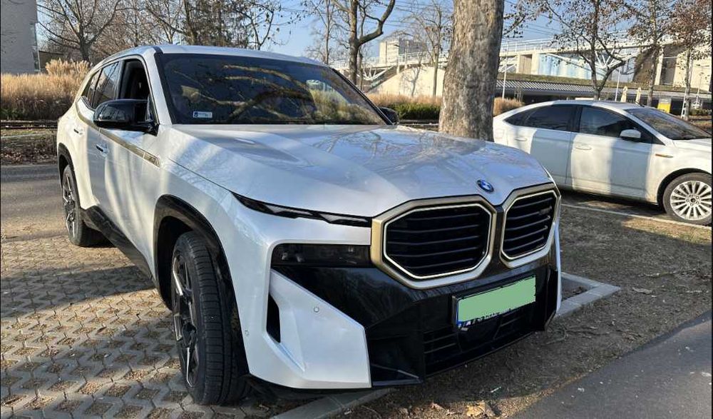 Бампер BMW XM G09 деталі запчасти кузовні запчастини разборка шрот