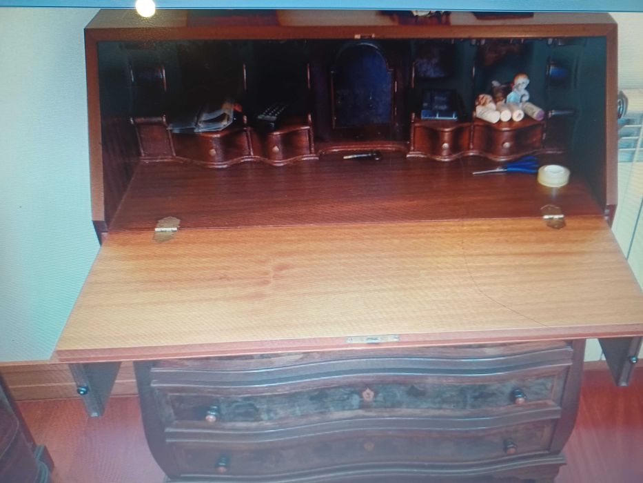 Quarto de solteiro em nogueira