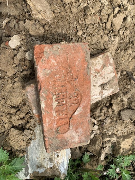 Продам цегоу польську