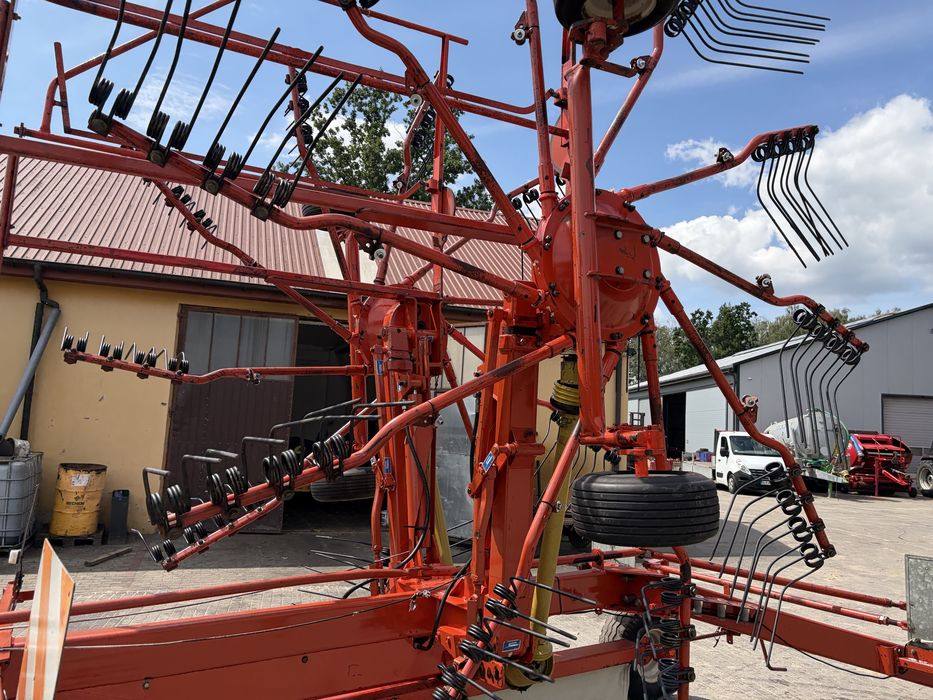 Zgrabiarka 2 karuzelowa Kuhn GA 7301 7,3m