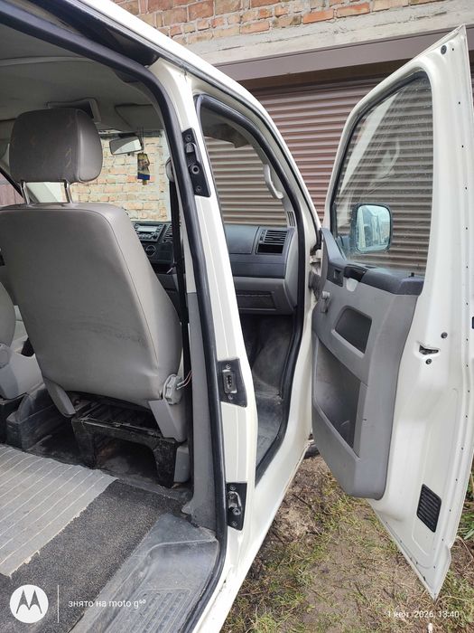 Volkswagen T 5 пасажир