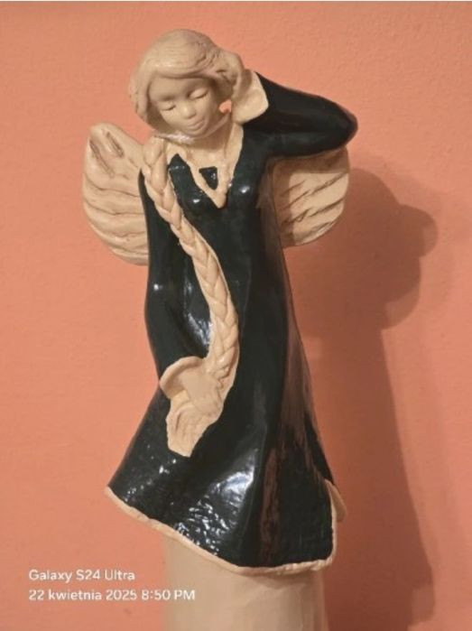 Piękna ceramiczna figurka kolekcjonerska kobiata ANIOŁ hand made.