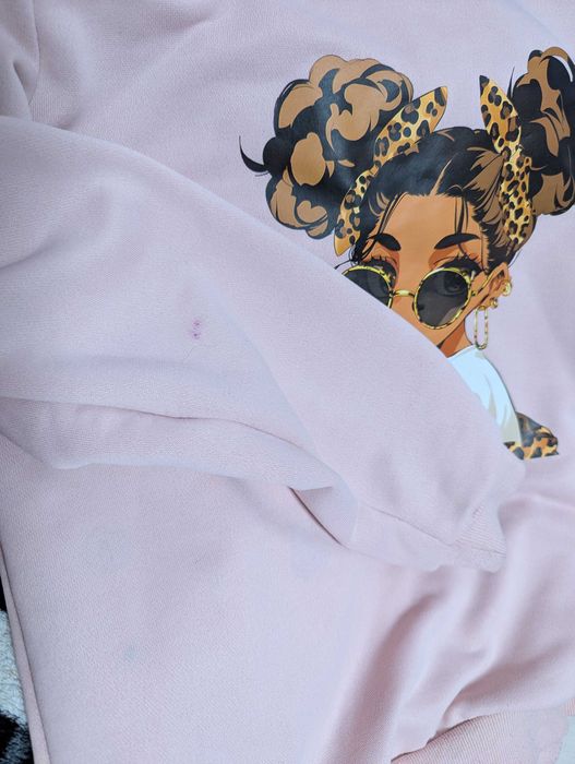 Bluza z dziewczyną